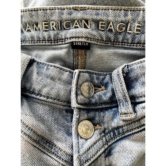 American Eagle-Mom‎ Jean-Light Wash-Size 2 Short-EUC - Picture 5 of 8